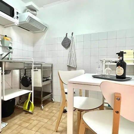 Amalia 2 Apartment